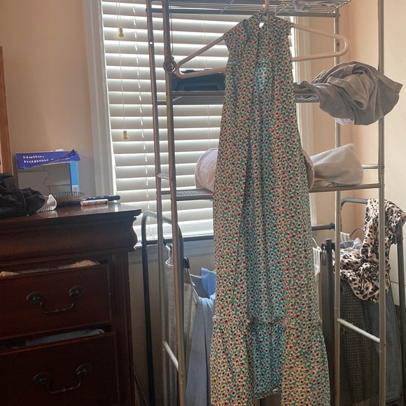 Classic closet boutique high neck dress - Picture 2 of 3